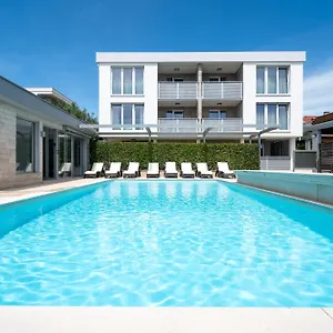 https://sunadria-apartments.hotelinzadar.com